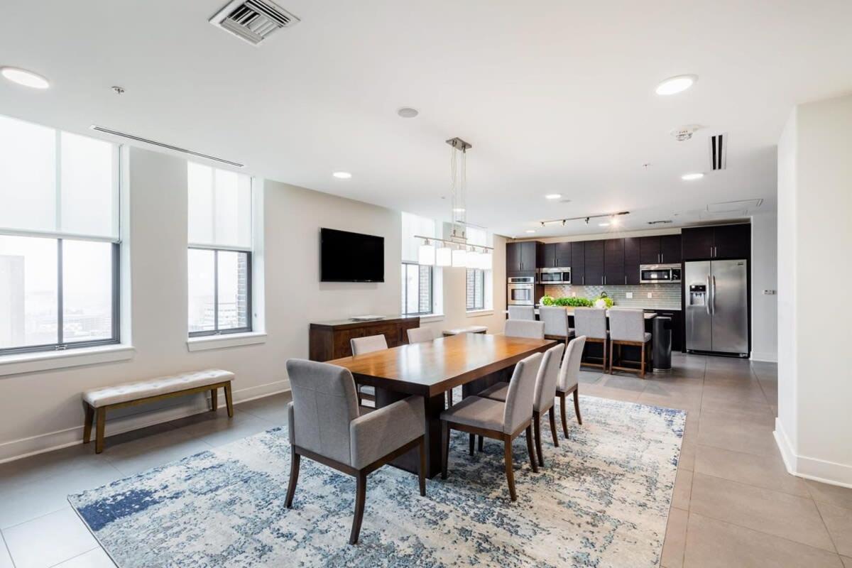 2br Luxury With Rooftop Deck & Pool * Baltimore